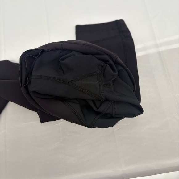 Lululemon In Movement Tight 25" *Everlux Black - Picture 9 of 12